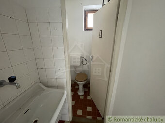 Päťizbový rodinný dom vo vyhľadávanej časti Nových Zámkov - 12