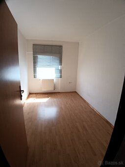 Predaj rodinný dom a bytový dom , Kalná nad Hronom - 12