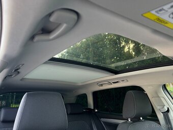 Škoda Superb Combi 2.0 TDI SCR Style DSG - 12