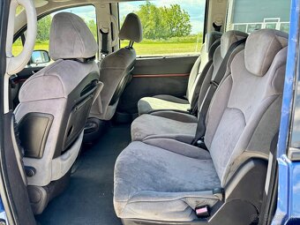 Predám Citroën C8 2.2 HDI 7. miestne - 12