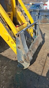 KOMATSU WB97R-8 - 12