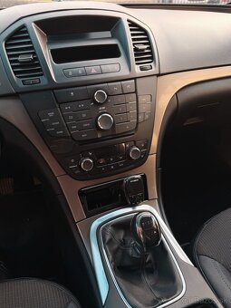 Opel Insignia - 12