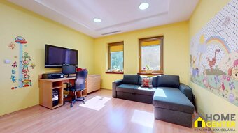 PREDAJ NADŠTANDARDNÝ RODINNÝ DOM - KOMÁRNO - 12
