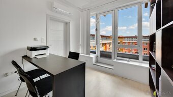 Luxusný byt s priestrannou terasou a jakuzzi - 12