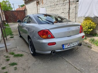 Hyundai coupe 2.7 V6 123kw 2002 - 12