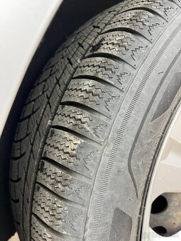 Predám Ford Focus 2.0 TDCI Combi - 12