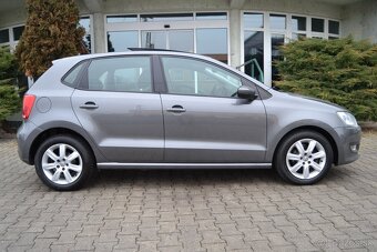 VW POLO 1.2 TSI HIGHLINE, XENÓNY, ŠÍBER, ORIGINÁL 179.123 KM - 12