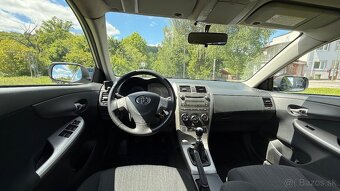 Toyota Corolla 1.6 Benzin / 2010, SR pôvod - 12