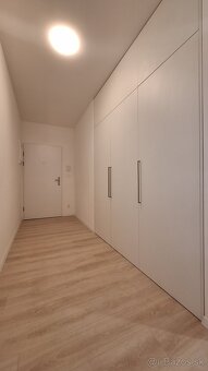 Luxusný 2 izb. byt v centre mesta s parkovacím miestom - 12