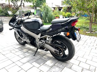 Kawasaki zx7r ( barva mica ) cz tp - 12