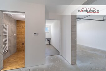 4–IZB.RODINNÝ DOM,KOBYLY okr.BARDEJOV,TERASA,GARÁŽ,564m2 POZ - 12