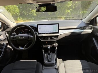 Ford Focus Kombi 1.0 EcoBoost mHEV Titanium A/T - 12