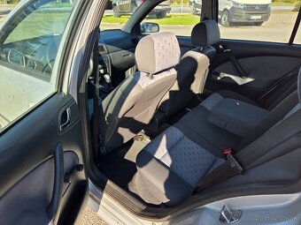 Škoda Octavia Combi 1.9 TDI Ambiente 4x4 - 12