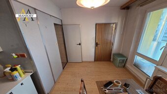 NA PREDAJ, 2-izbový byt v pôvodnom stave Žilina - Vlčince - 12