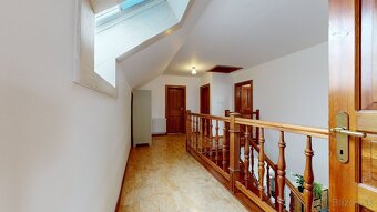 NA PREDAJ RODINNÝ DOM V CENTRE MESTA - 12