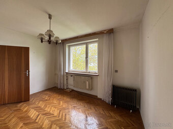 Závodie - rodinný dom v tichej lokalite s veľkým pozemkom - 12