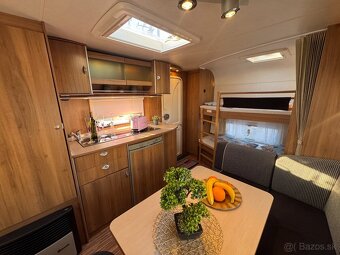 Burstner Averso 550 TK Mover, Predstan, Mikrovlnka - 12