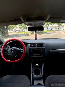 Volkswagen Jetta 2017-Facelift - 12