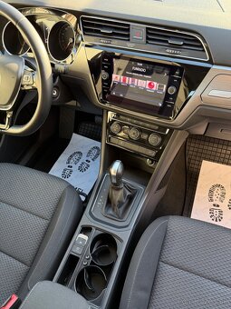 Volkswagen Touran 2.0 TDI 85kw,DSG - 12