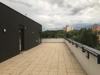 4i-nadštandardný byt 136m2-terasa 100m2-2x parking-Fončorda - 12