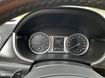 Suzuki vitara 1,6 benz. automat 88kw - 12