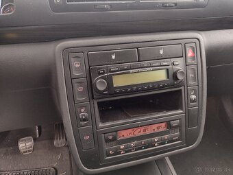 SEAT ALHAMBRA 1.9 TDI 85 KW 7 MIESTNE NAJ.230000 KM - 12