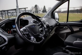 Ford Turneo Custom - 12