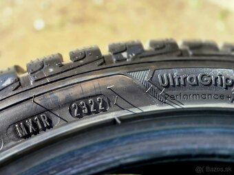 4KS ZÁNOVNÉ ZIMNÉ PNEU GOODYEAR ULTRAGRIP - 225/40 R18 92V - 12