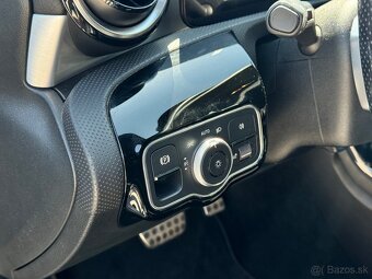 Mercedes-Benz CLA Shooting Brake SB 180 A/T - 12