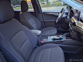 Ford Kuga 2.5 Duratec HEV 190k Titanium eCVT - 12