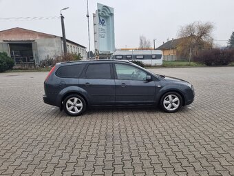 Ford focus 1.6 85kW - 12