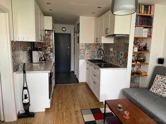 Predaj 2 izbový byt s dvoma balkónmi - Bratislava Lamač - 12