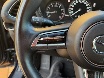 Mazda 3 2.0 Skyactiv G122 A/T – výbava Plus, 2020, 76k km - 12