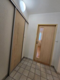 Prenájom 2 izbový byt s balkónom na sídlisku Západ- Poprad - 12