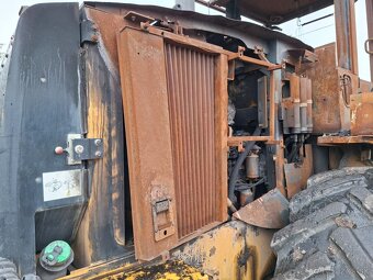 CATERPILLAR 930H 4X4 - 12