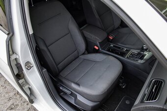 Volkswagen Golf Variant 1.6 TDI Comfortline DSG - 12