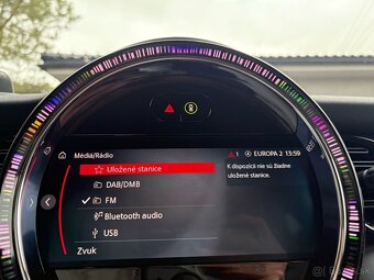 Mini Cooper SE - 12