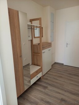 BÝVAJ PRVÝ V 2i byte, POD VINICOU, TERASA, PARKING - 12