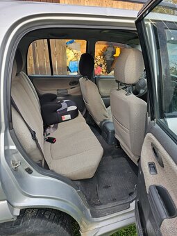Suzuki Grand Vitara 2.5 V6 ABS - 12