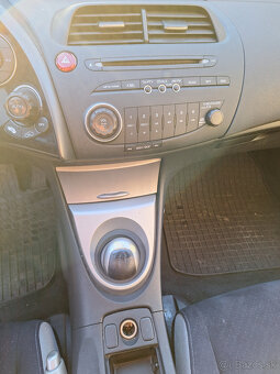 Honda Civic 2.2Cdti len 159tis km - 12