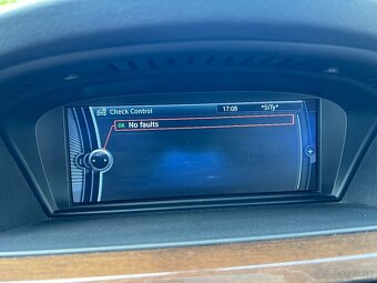 BMW rad 3 320d 184k xDrive A/T - 12