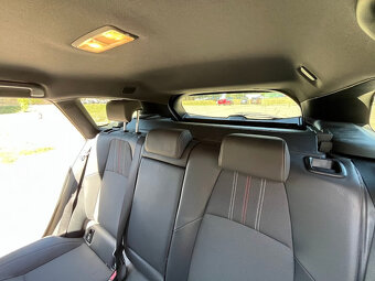 Toyota Corolla Combi GR Sport 2.0 - 12