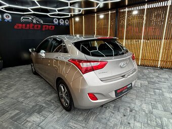 Hyundai i30 1.6 CRDi DOHC 16V Fleet - 12