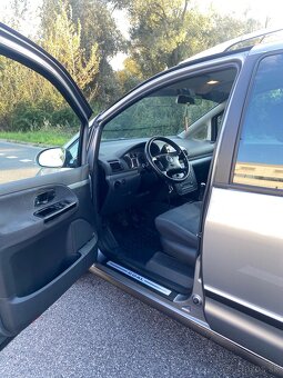 Volkswagen Sharan 1.9 TDI 96kw GOAL - 12