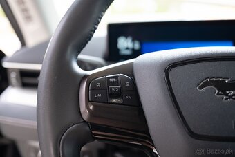 Ford Mustang Mach-E STD RWD 75kWh - odpocet DPH - 94% SoC - 12