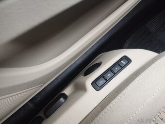 Škoda Superb Combi 2.0 TDI CR 140k Elegance, r.v.: 5/2011 - 12