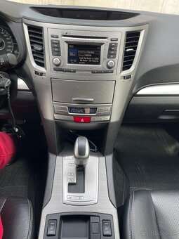 Subaru Legacy 2.5i - 12