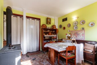 ZREKONŠTRUOVANÝ gazdovský dom, pozemok 1990m2, MÉRA - 12