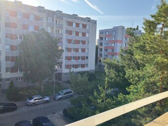 Priestorovo veľkorysý 4-izbový byt na prenajom - 12