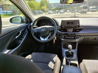 Hyundai i30 kombi 1.5 benzin 7/2022 45853km - 12